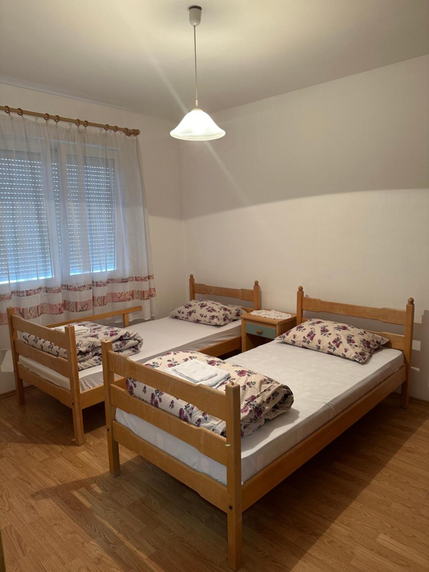 Apartment Collina Mostar Esterno foto