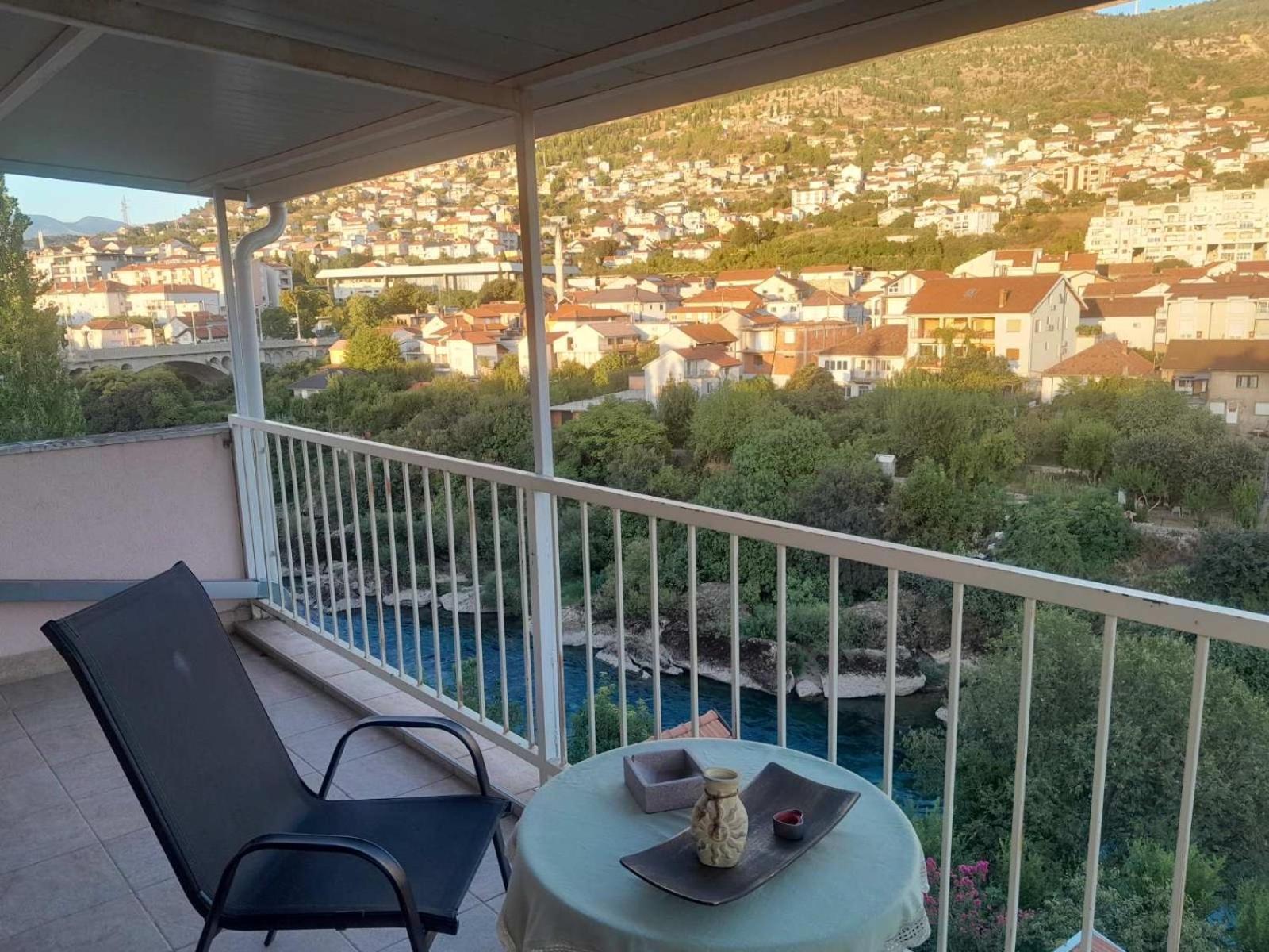 Apartment Collina Mostar Esterno foto