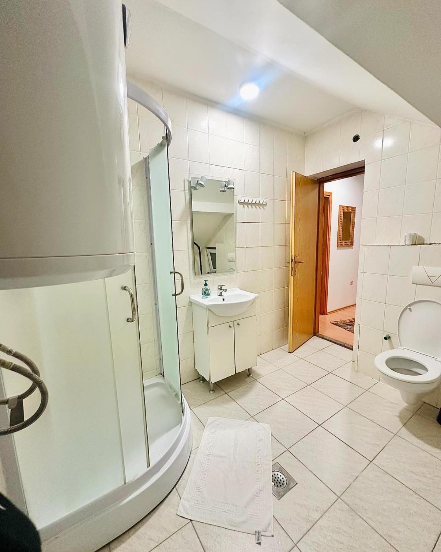Apartment Collina Mostar Esterno foto